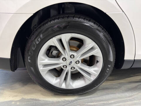 2018 Ford Taurus SEL