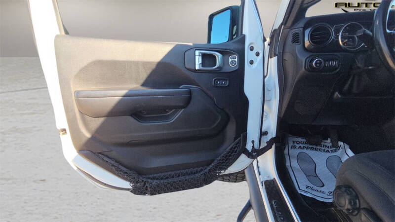 2020 Jeep Gladiator Sport Altitude