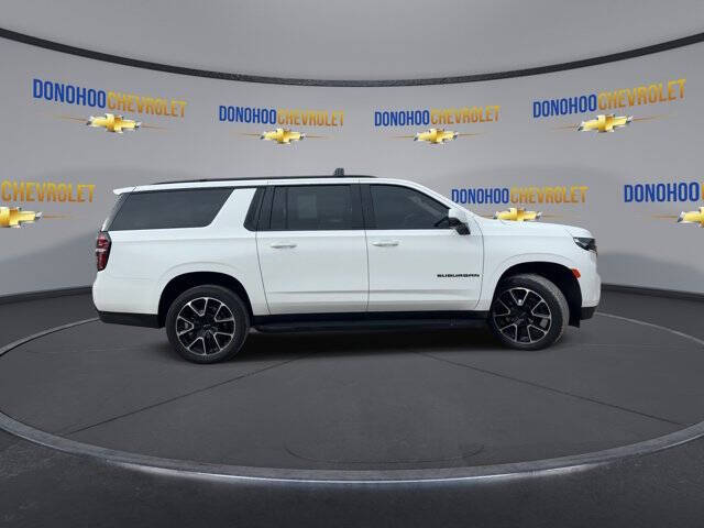 2024 Chevrolet Suburban RST