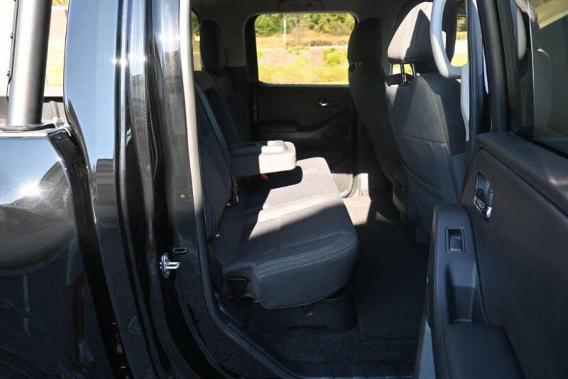 2024 Nissan Frontier