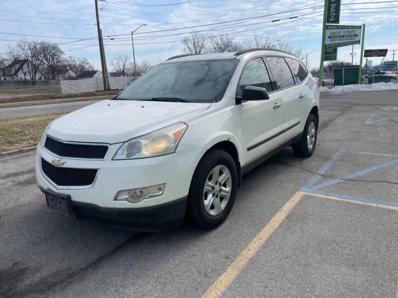 2011 Chevrolet Traverse LS