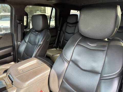 2018 Cadillac Escalade Platinum