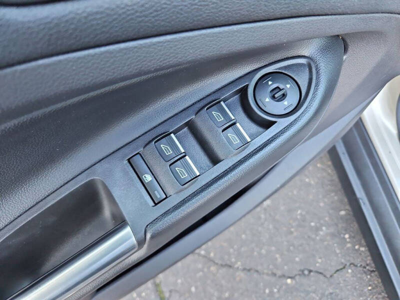 2018 Ford C-MAX Hybrid SE