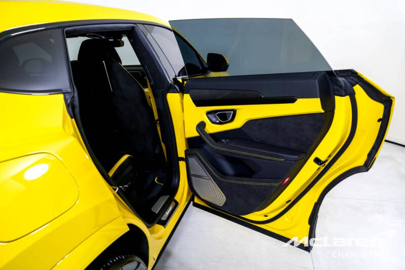 2024 Lamborghini Urus S