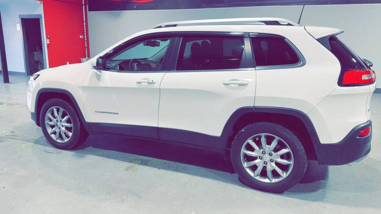 2017 Jeep Cherokee for sale at Elite Rides in Detroit, MI