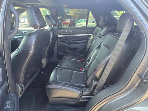 2018 Ford Explorer Sport