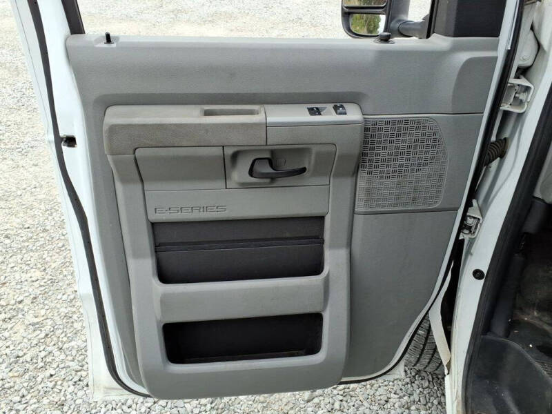 2024 Ford E-Series