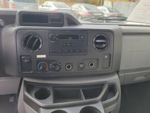 2014 Ford E-Series E-150