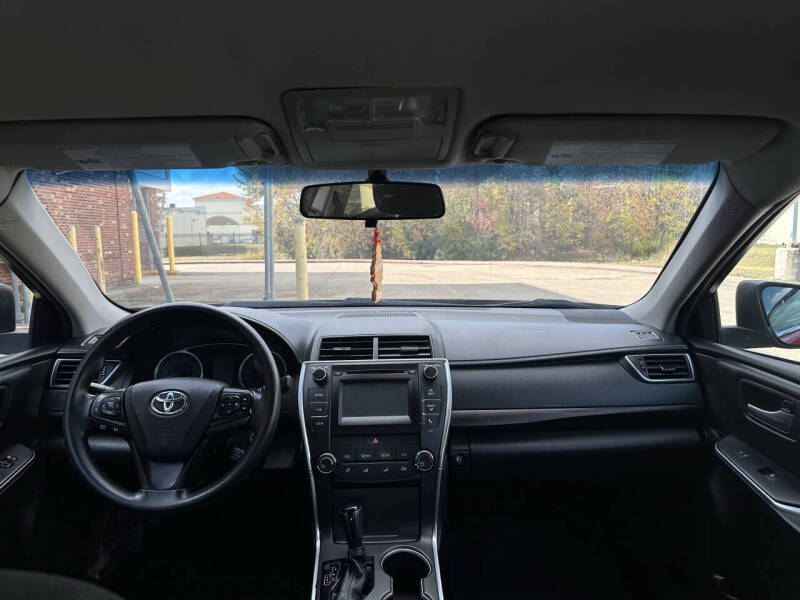 2017 Toyota Camry LE