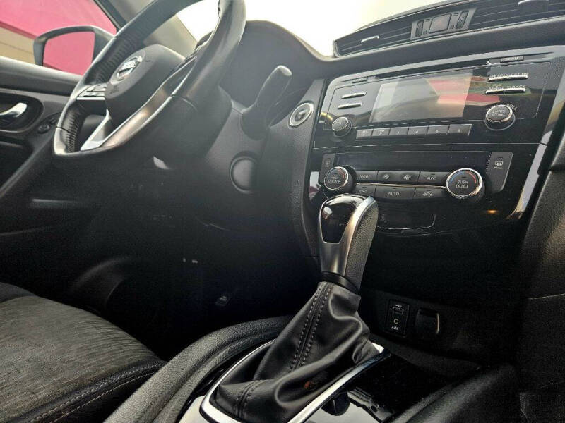 2017 Nissan Rogue