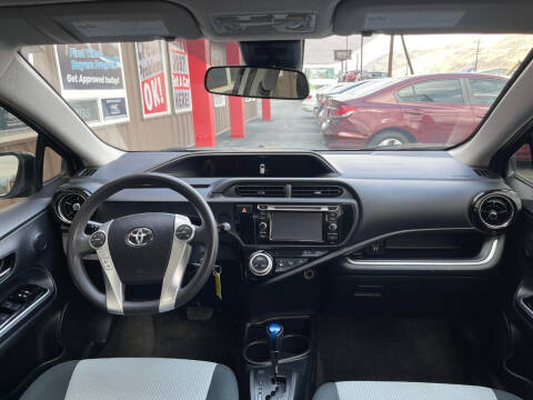 2017 Toyota Prius c Two