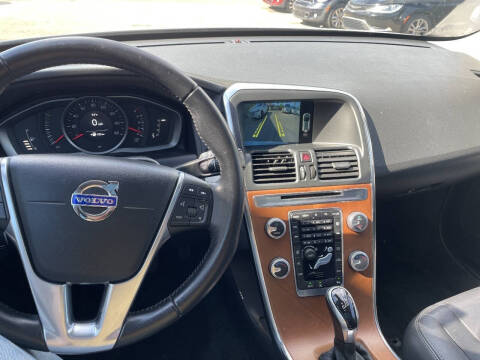 2017 Volvo XC60 T5 Inscription