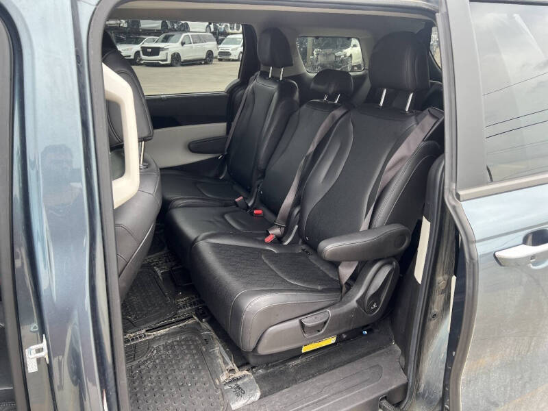 2022 Kia Carnival EX