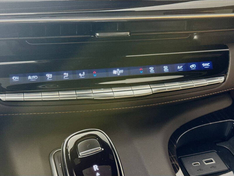 2022 Cadillac Escalade Sport