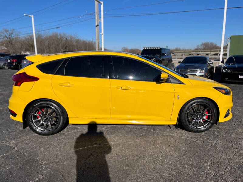 2017 Ford Focus ST