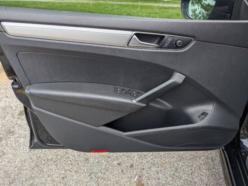 2017 Volkswagen Passat 1.8T S