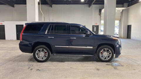 2018 Cadillac Escalade Standard