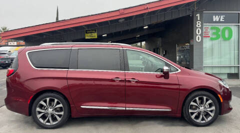 2017 Chrysler Pacifica Limited