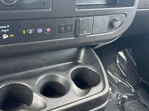 2022 Chevrolet Express LT 3500