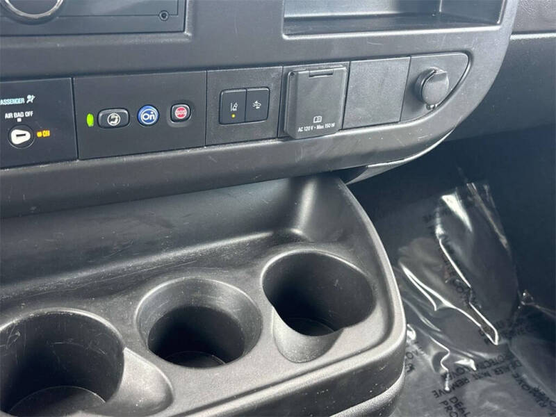 2022 Chevrolet Express LT 3500