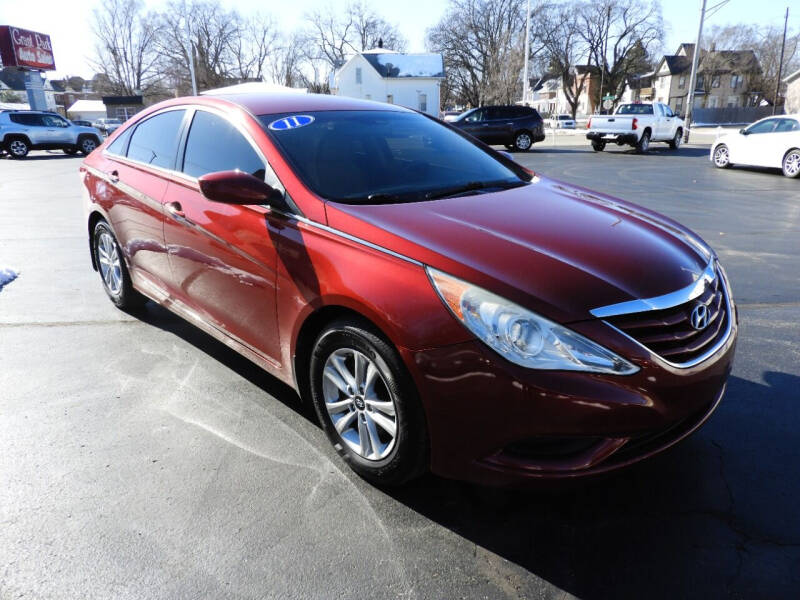 2011 Hyundai Sonata for sale at Grant Park Auto Sales in Rockford IL