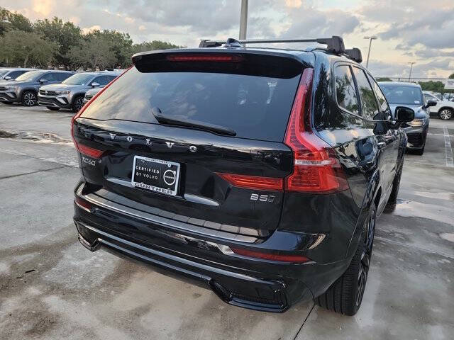 2025 Volvo XC60 B5 Ultra Dark Theme