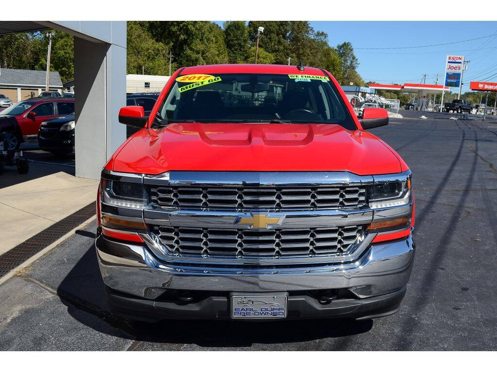 2017 Chevrolet Silverado 1500 for sale at EARL DUFF PRE-OWNED CENTER in Harriman, TN