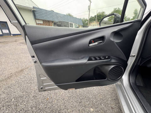 2019 Toyota Prius LE AWD-e