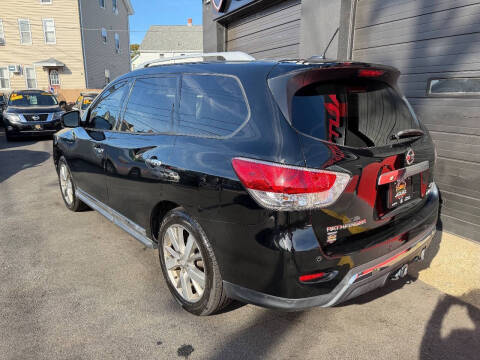 2013 Nissan Pathfinder Platinum