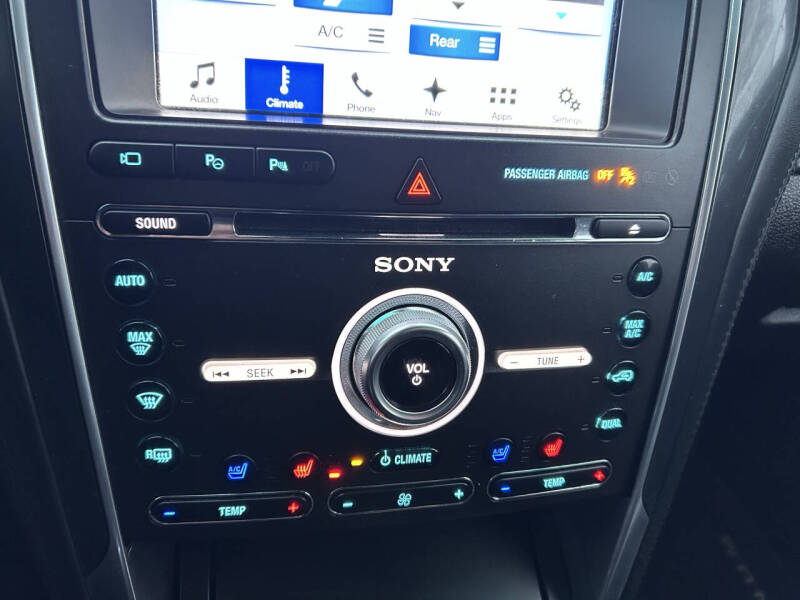 2017 Ford Explorer Platinum