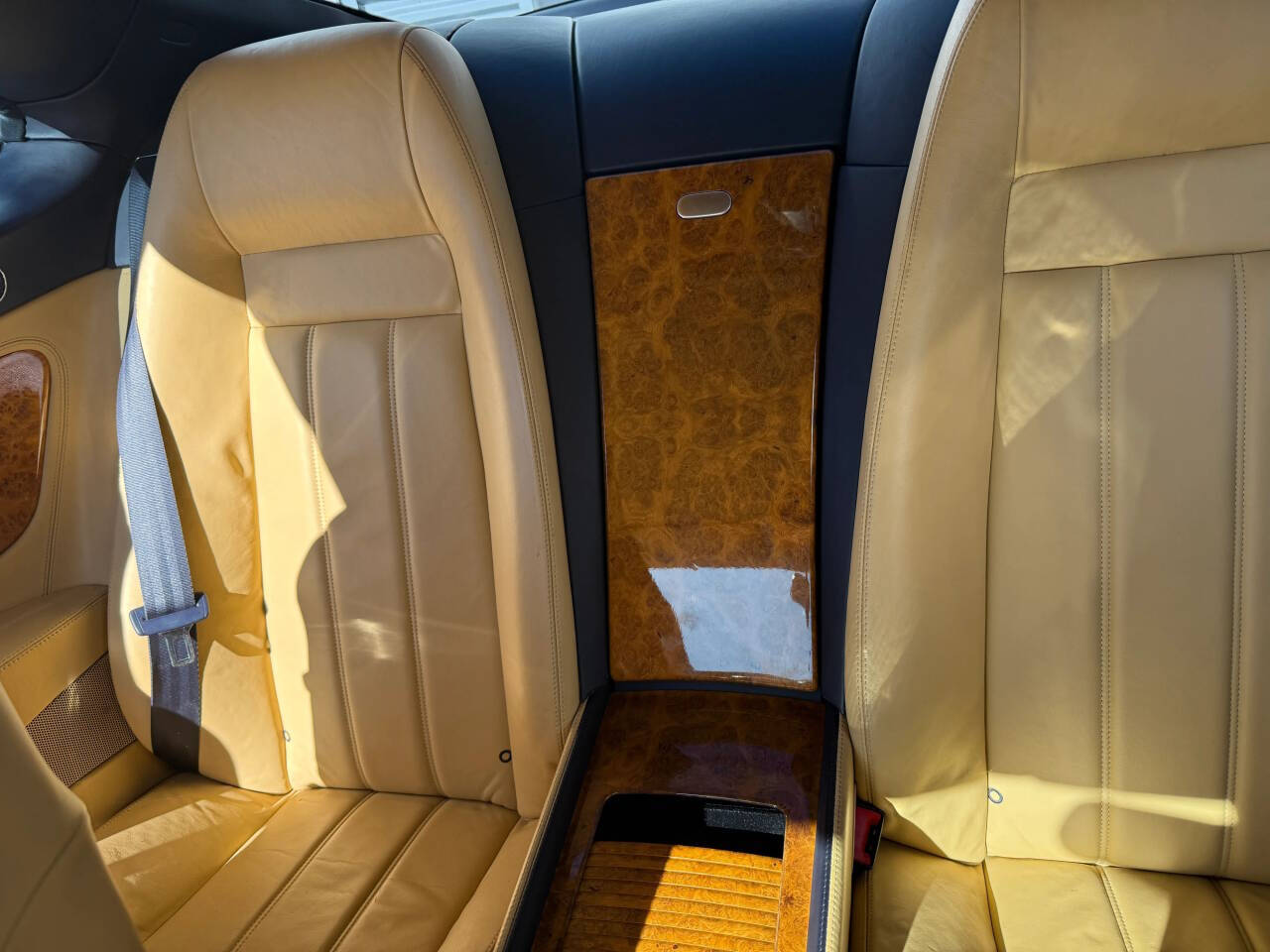 2004 Bentley Continental 24