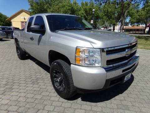 2009 Chevrolet Silverado 1500 for sale at Family Truck and Auto in Oakdale CA