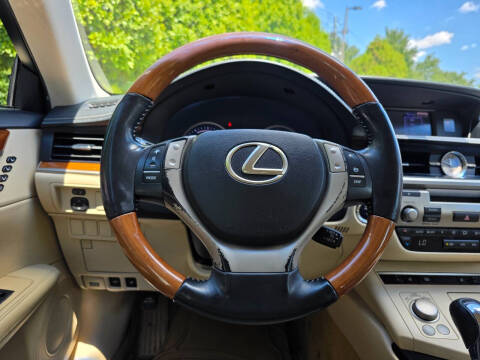 2013 Lexus ES 300h