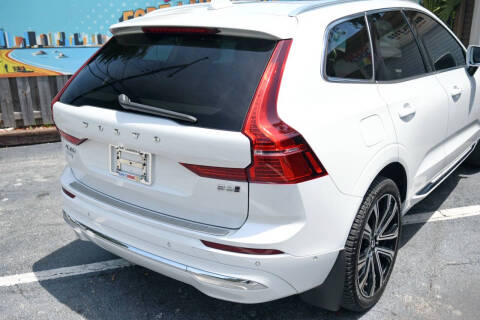 2023 Volvo XC60 B6 Ultimate Bright Theme