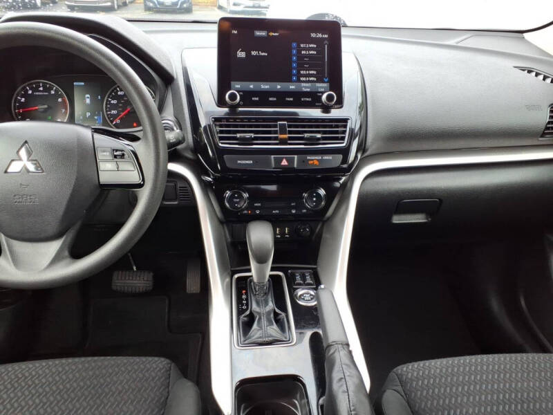 2024 Mitsubishi Eclipse Cross LE