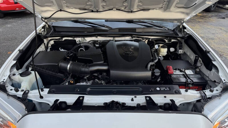 2017 Toyota Tacoma SR5 V6