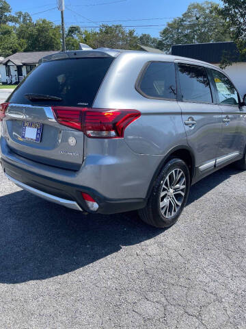 2017 Mitsubishi Outlander ES