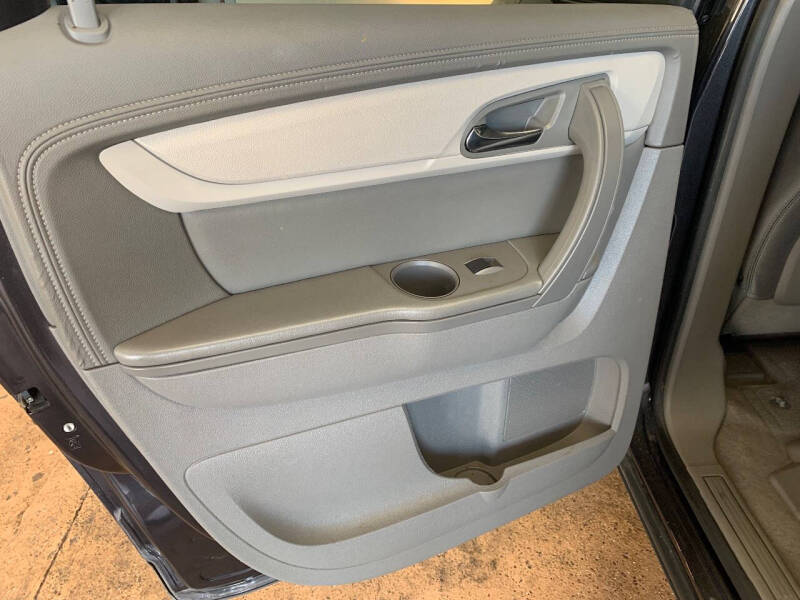 2017 Chevrolet Traverse LS