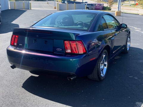 2004 Ford Mustang SVT Cobra