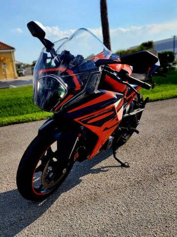 2022 KTM RC 390
