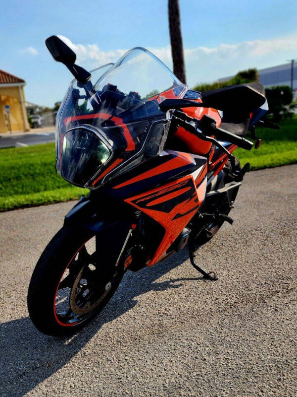 2022 KTM RC 390