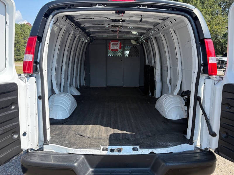 2023 GMC Savana 2500