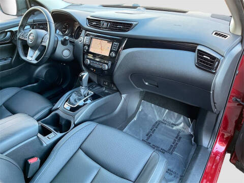 2022 Nissan Rogue Sport SL