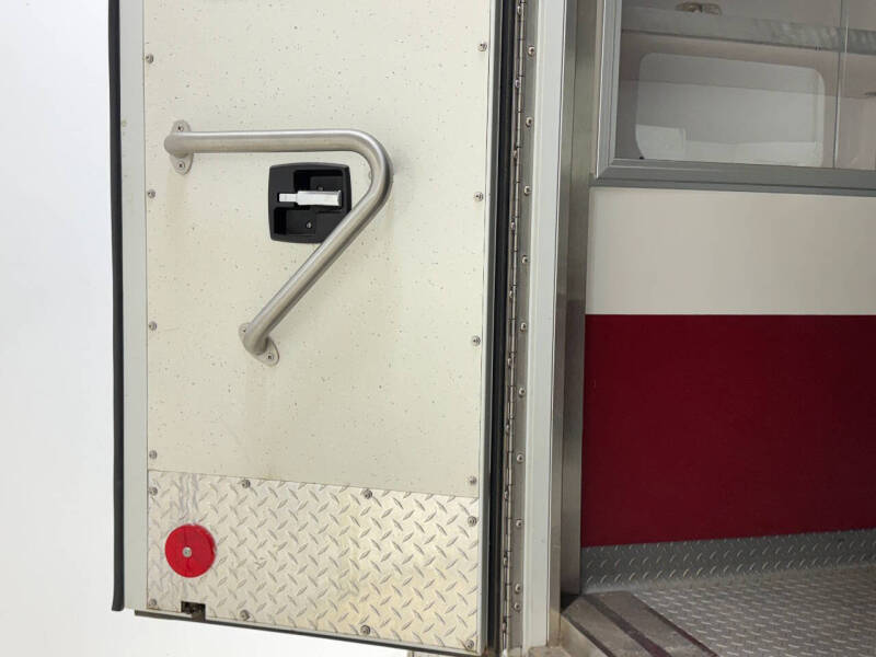 2010 Ford E-Series E-450 SD