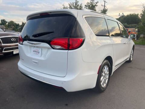 2020 Chrysler Pacifica Touring L