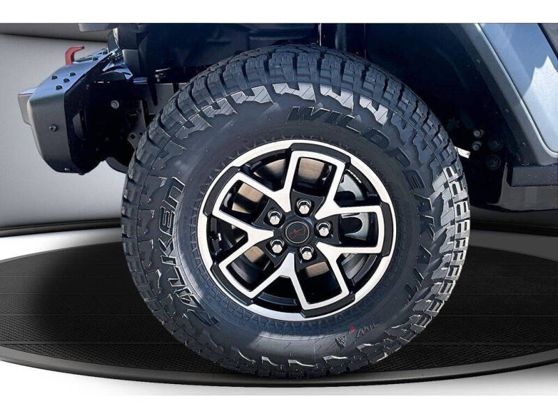 2026 Jeep Gladiator Shadow Ops