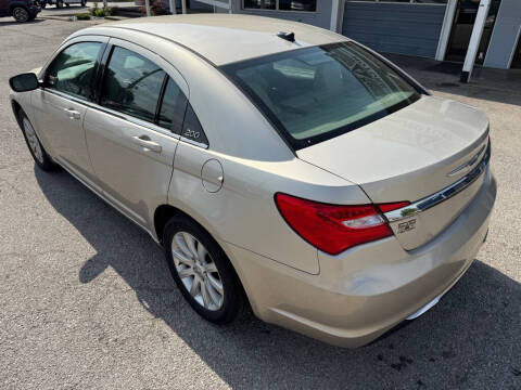 2013 Chrysler 200 Touring