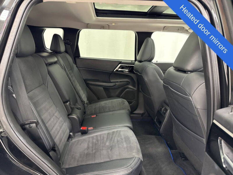 2024 Mitsubishi Outlander PHEV SE