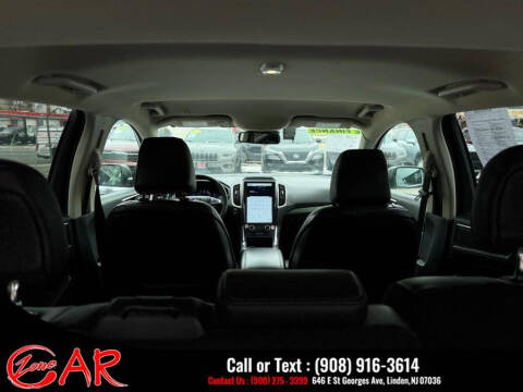 2022 Ford Edge Titanium