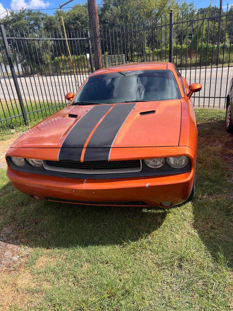 2011 Dodge Challenger for sale at Affordable Quality Motors LLC in Houston, TX